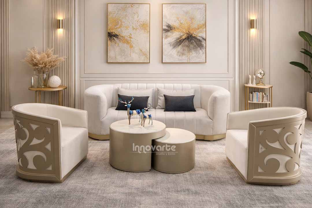 Sala Diamond dorada con sofá de 2 puestos y dos poltronas giratorias con espalda en madera tallada, ideal para espacios elegantes y sofisticados