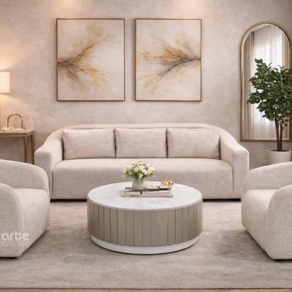 Sala Madey con sofá de 3 puestos y dos poltronas, ideal para espacios modernos, elegantes y acogedores